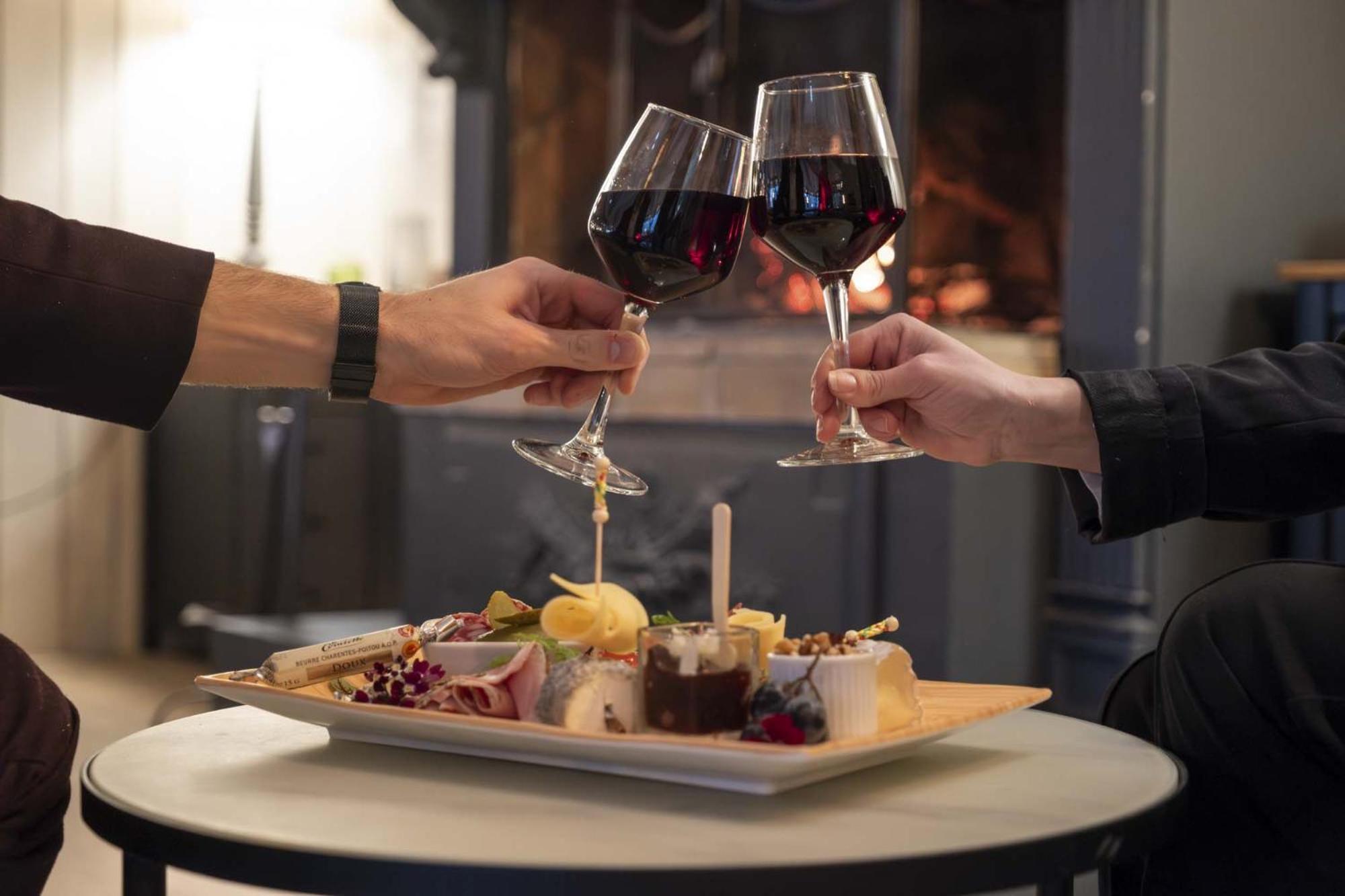 Les Demeures De Varennes, Bw Signature Collection 4*